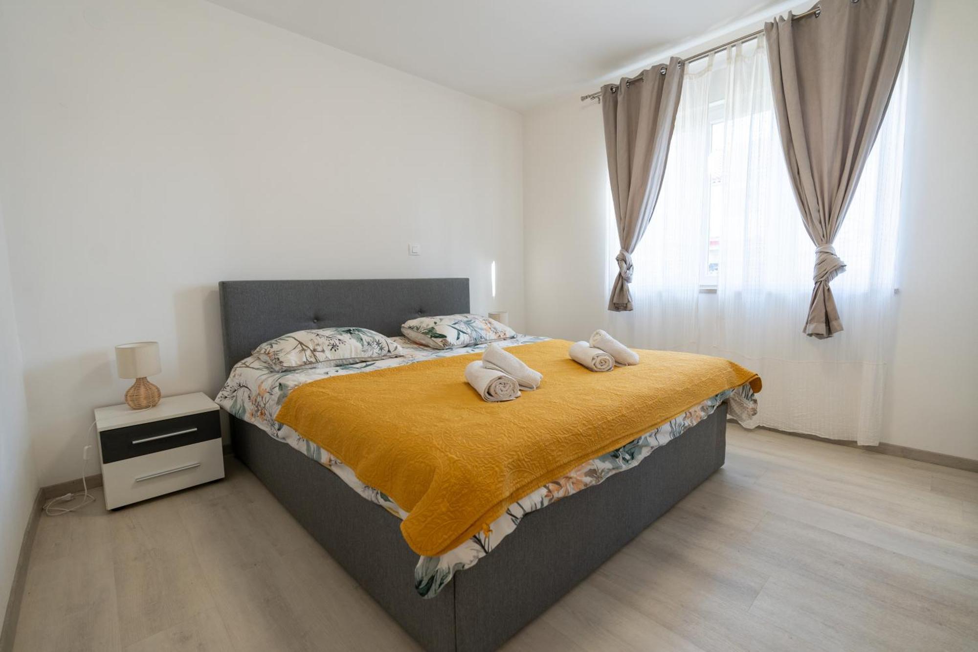Two-Bedroom Apartment Rea In Rovinj Exterior foto